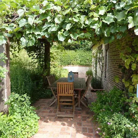 Gite De Charme Les Petits Matins Bleus Sainte-Marguerite-de-Viette Exterior photo